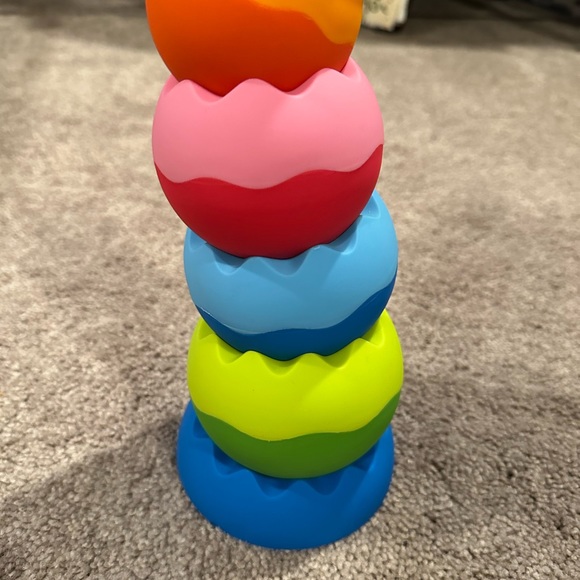 Stacking Toy - Picture 4 of 4